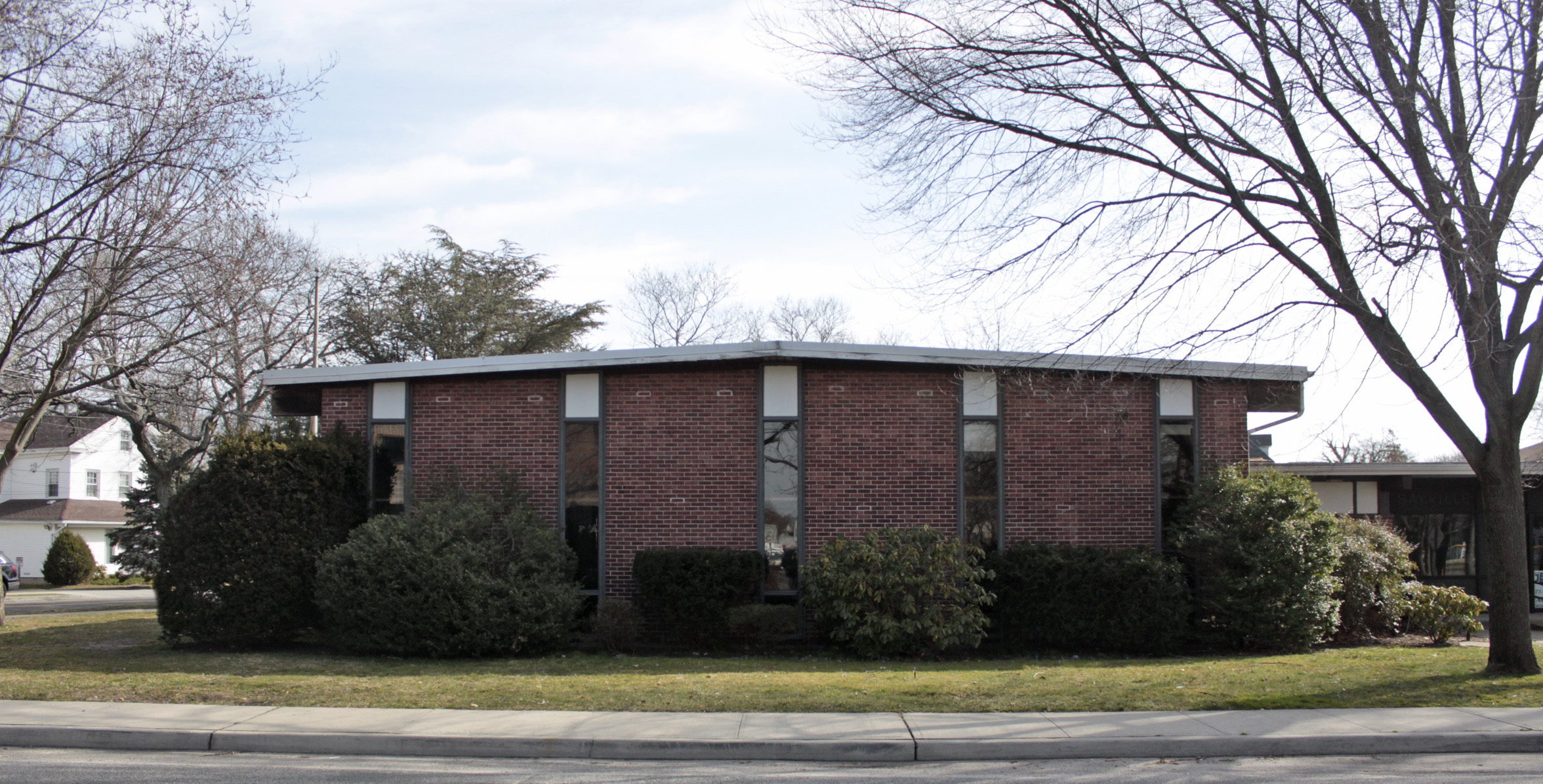 UUGSB -- 11 Collins Ave., Sayville NY UUGSB building